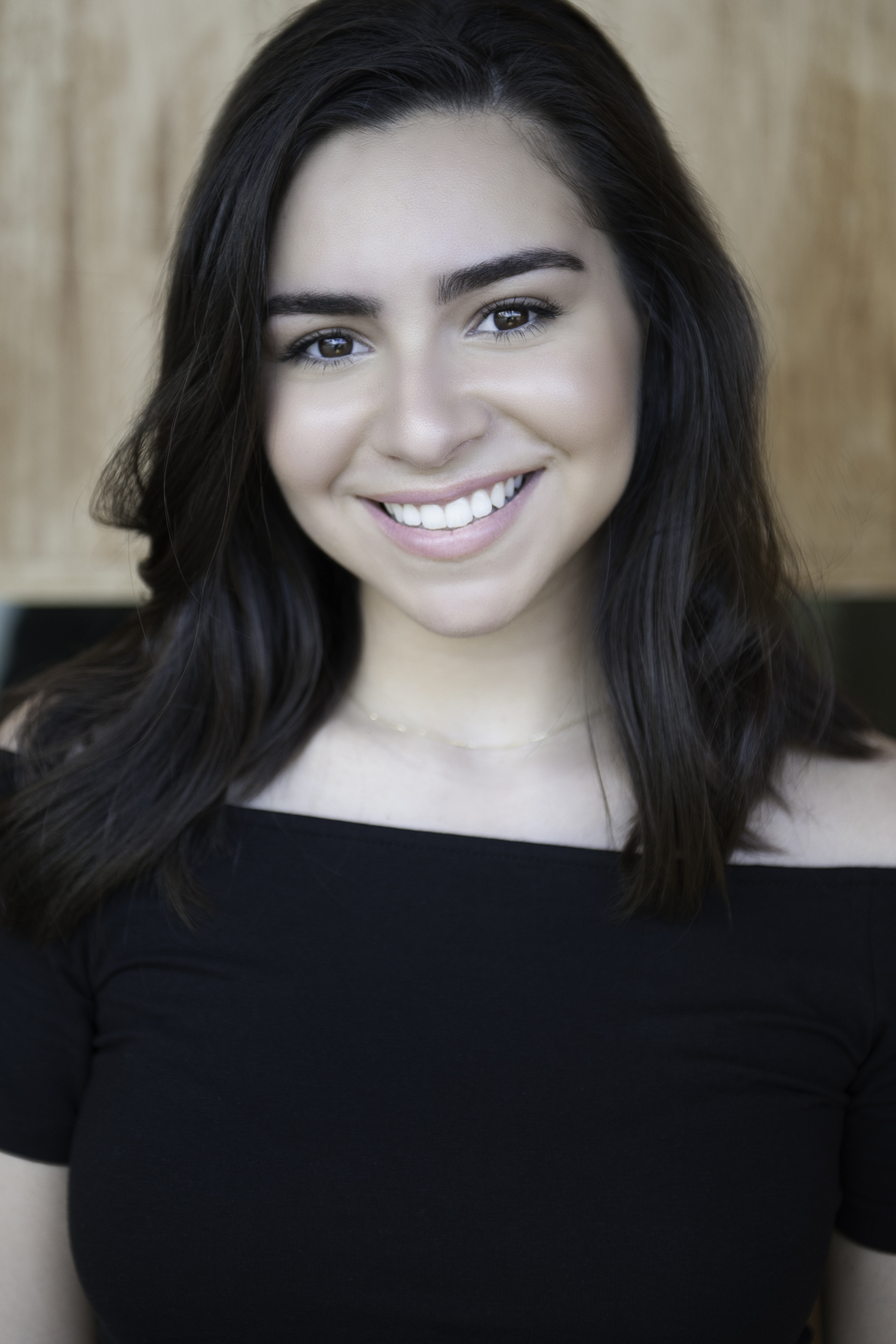 Alina Vazquez