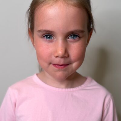 Iris P.