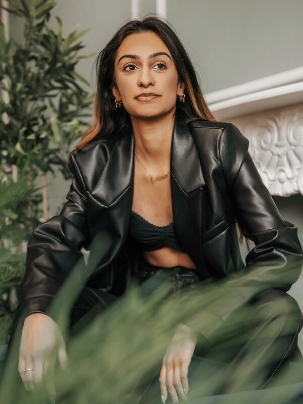 Eesha Kas picture 440841