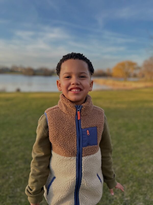 Elijah M. portfolioImage 693045