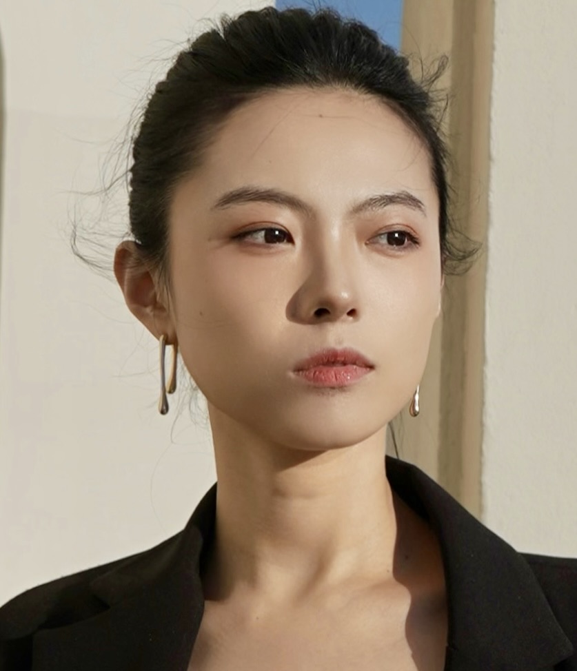 Jingru Li
