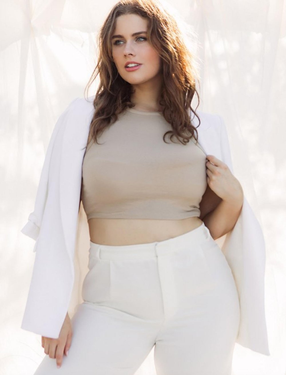 Sara Jane Holland