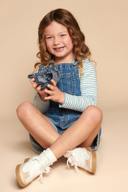 Navy H. portfolioImage 672939