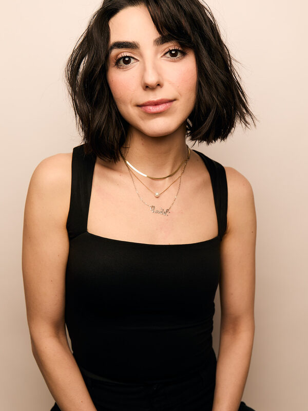 Vaneh Assadourian picture 686758