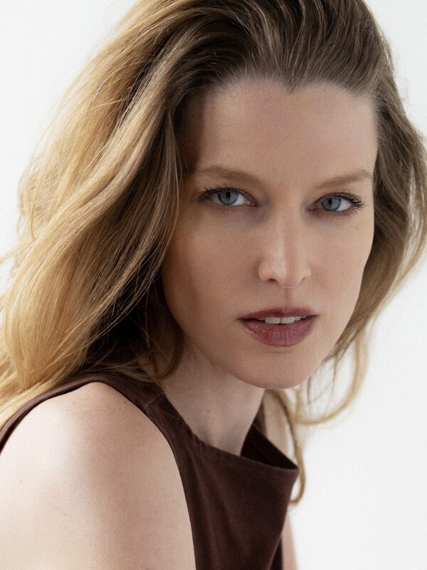 Sarah Brooks picture 695044