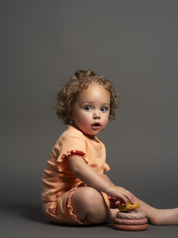 Melody R. picture 667558