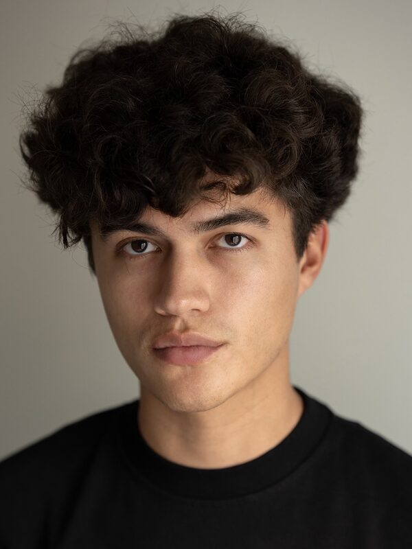 Amadeo Hughes picture 675457