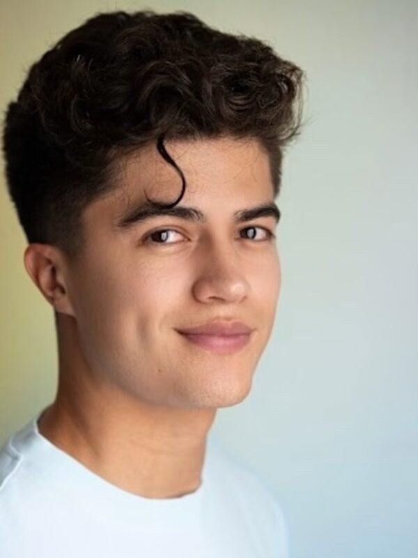 Amadeo Hughes picture 685903