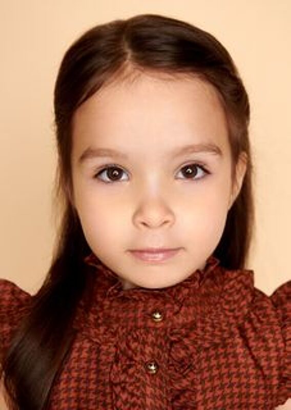 C.C K. portfolioImage 690692