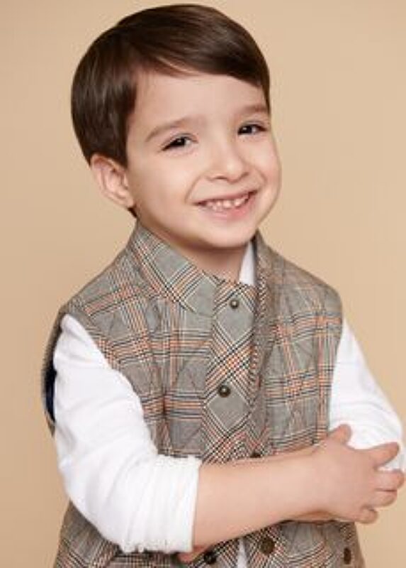 J.J K. portfolioImage 690612