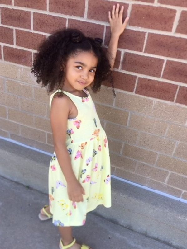 Olivia Carr picture 223618
